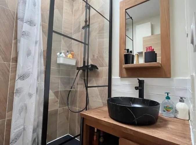 Quartier Batignolles Apartment